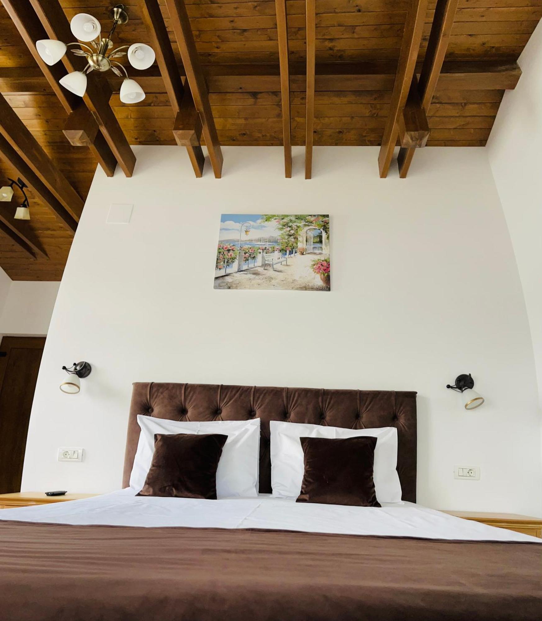 Casa Belcin Spa&Retreat Buşteni Eksteriør billede