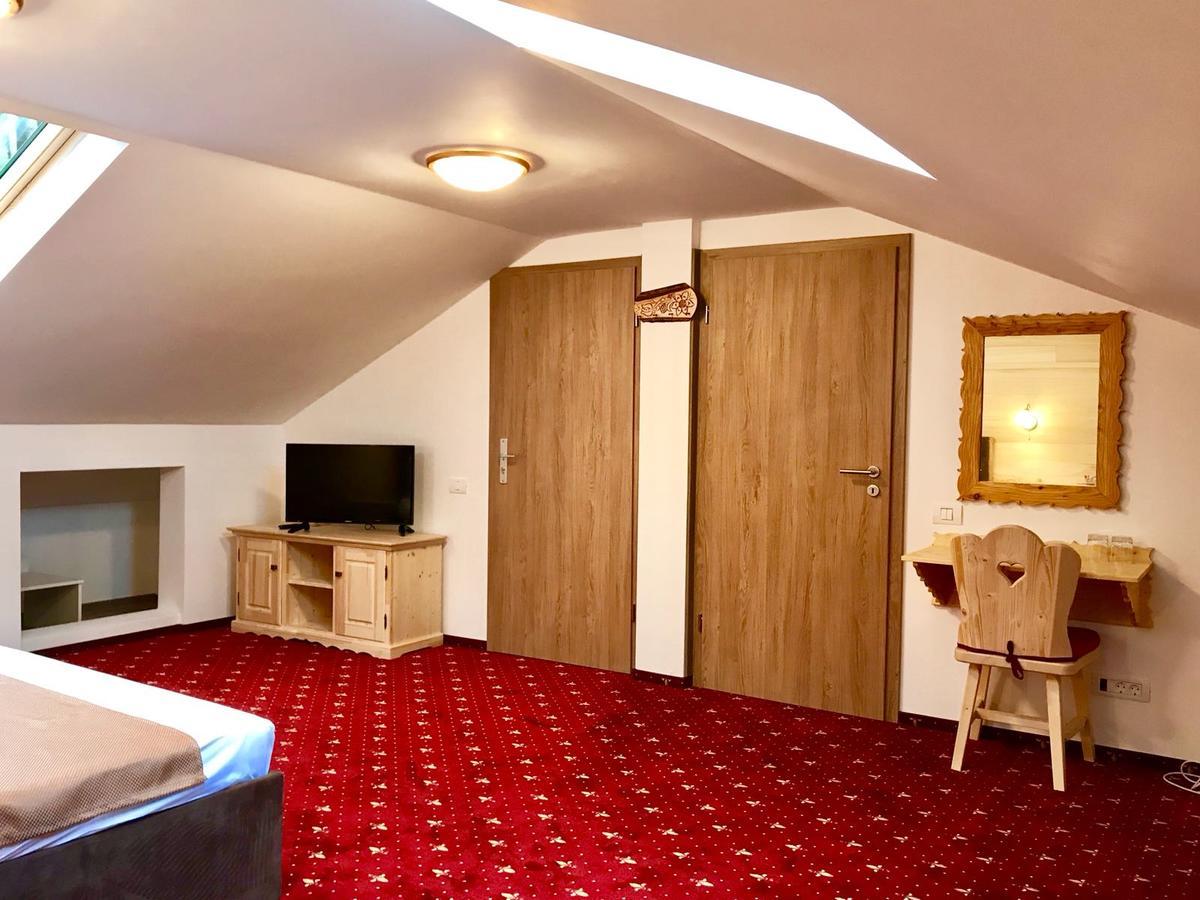 Casa Belcin Spa&Retreat Buşteni Eksteriør billede