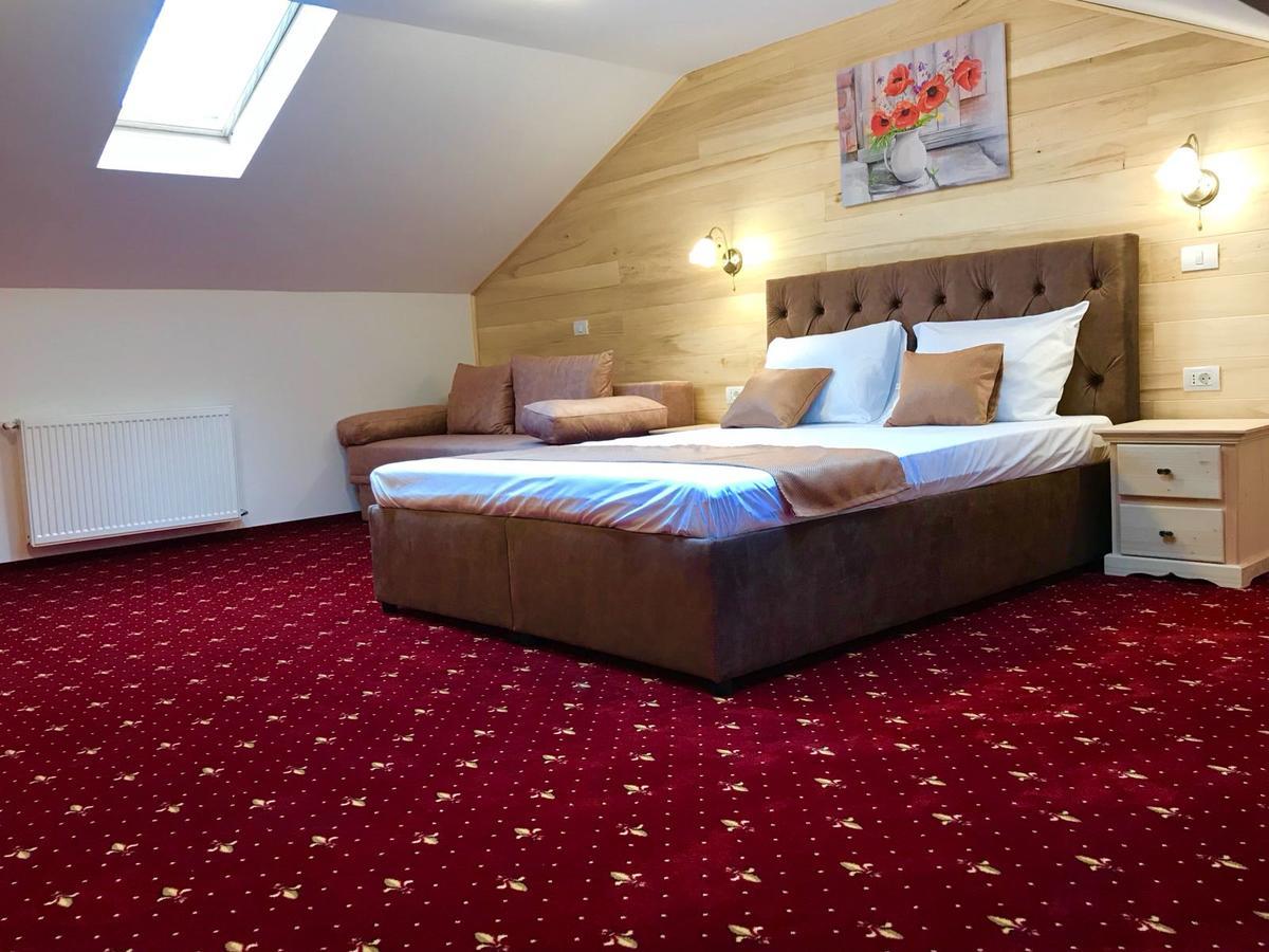 Casa Belcin Spa&Retreat Buşteni Eksteriør billede