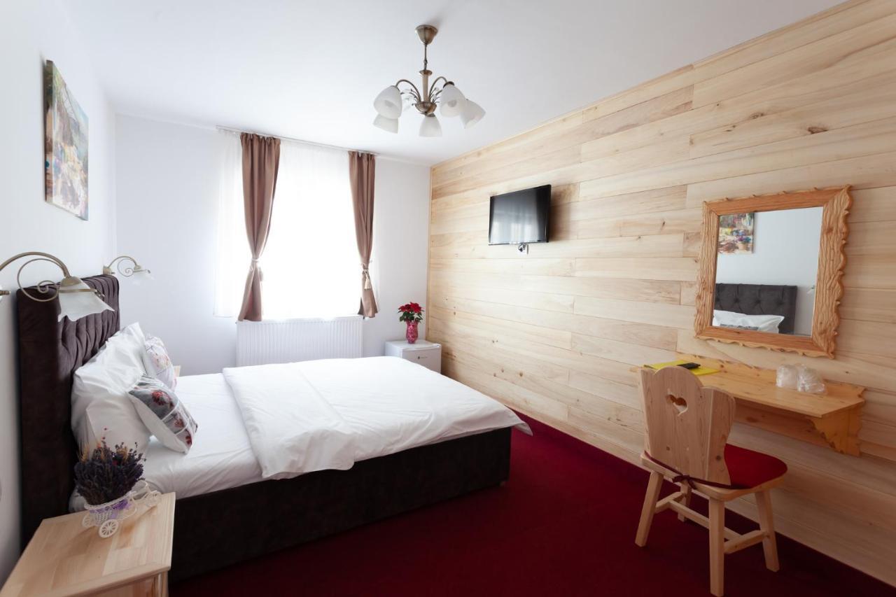 Casa Belcin Spa&Retreat Buşteni Eksteriør billede